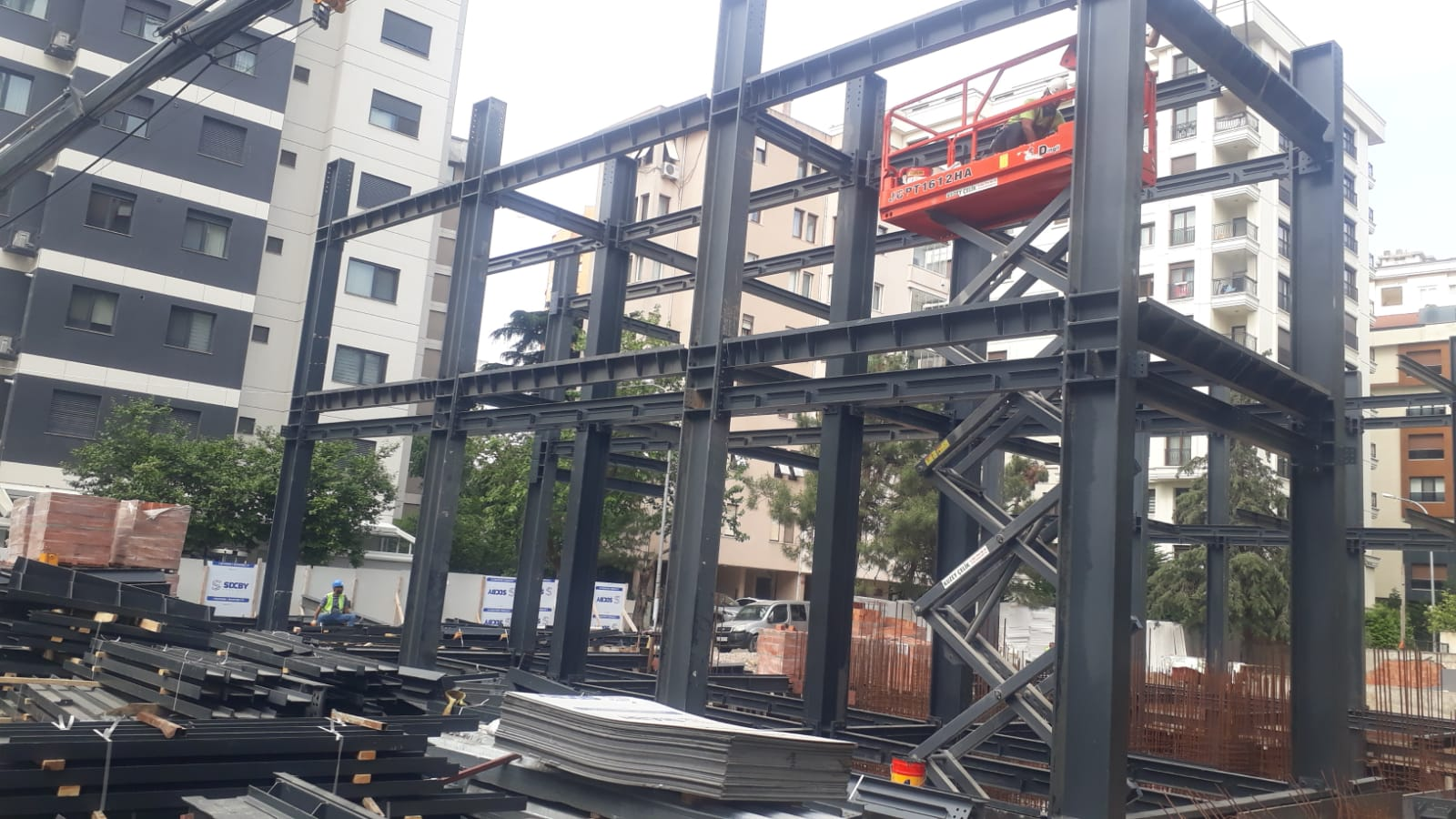 İnşaat halindeki yapı